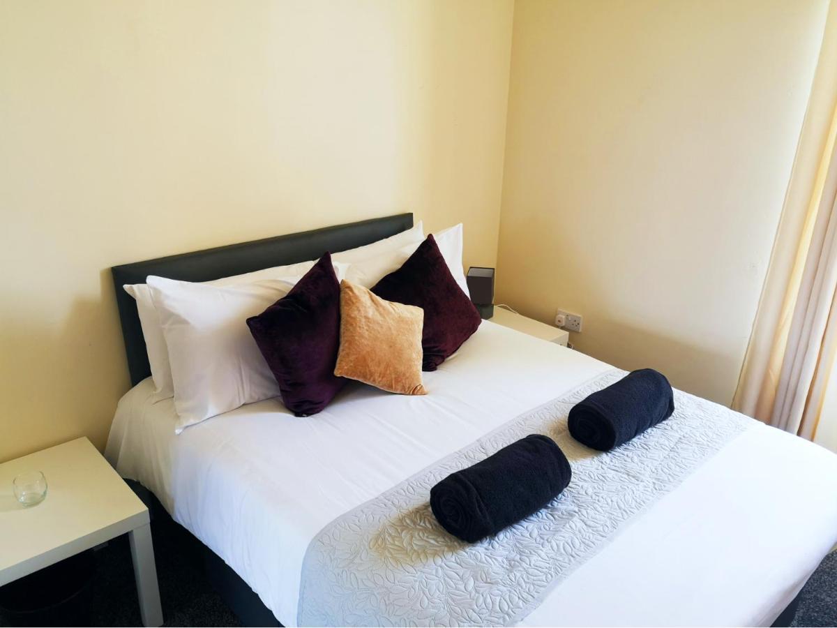 Derwent Street Apartment 2 - Self Contained - 2 Bed Self Catering Apartment Веркінґтон Екстер'єр фото